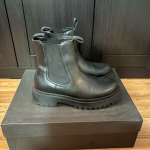 Thursday Boot Co. The Legend black Chelsea Boots